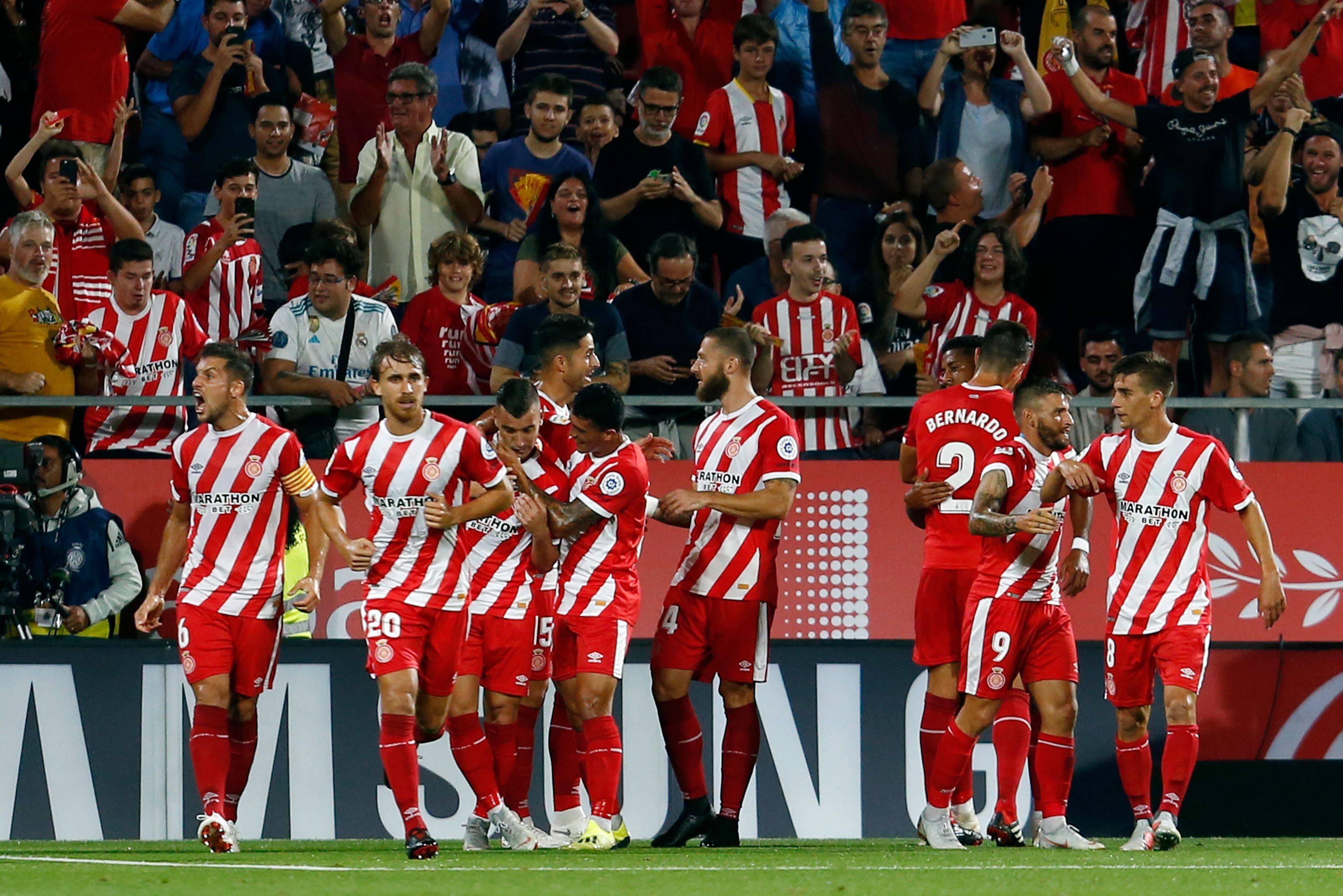 包含赫罗纳坐镇主场，力争抢分保级的词条